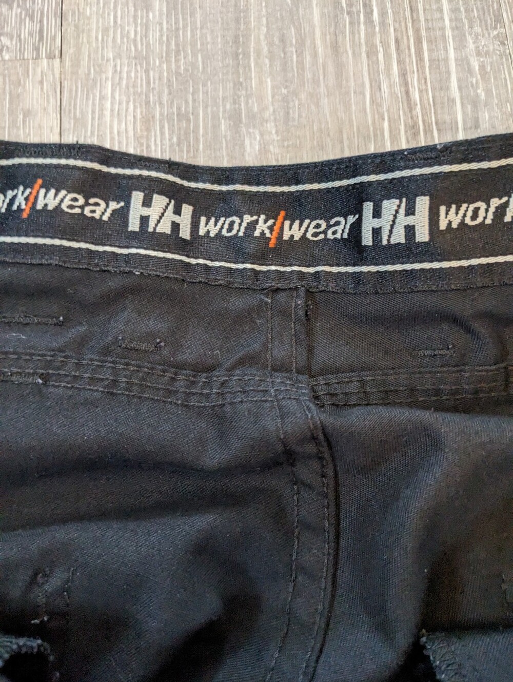 Helly Hansen Lightweight Work Gear Cargo Pants Cotton Blend Size 41x30 Utility - Picture 9 of 12